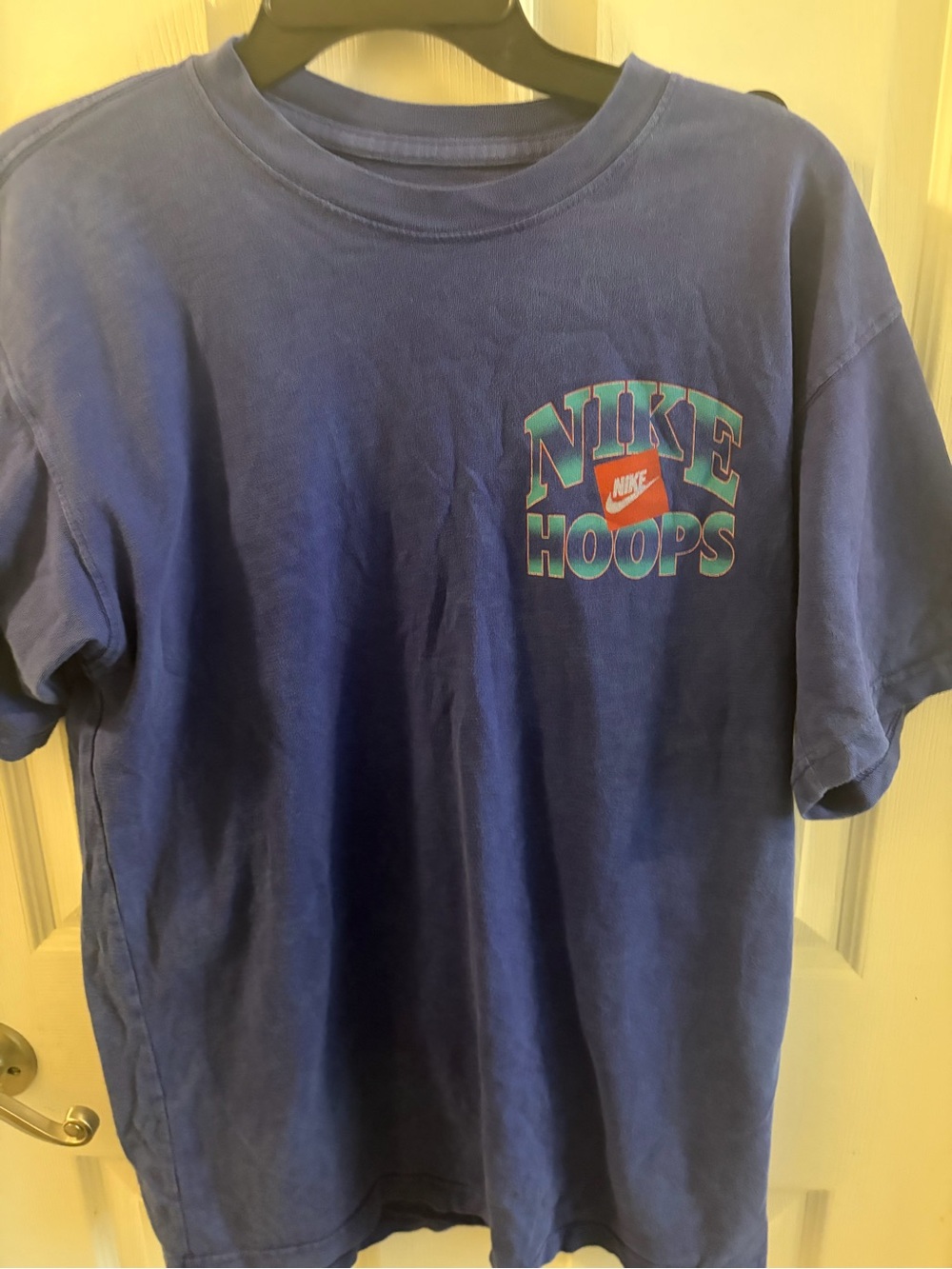 Nike Blue 'NIKE HOOPS' Graphic Short Sleeve Tee vintage look.